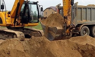 Выкопать яму экскаватором в Кизилюрте от 951 руб. - 2Землекопа-Кзт